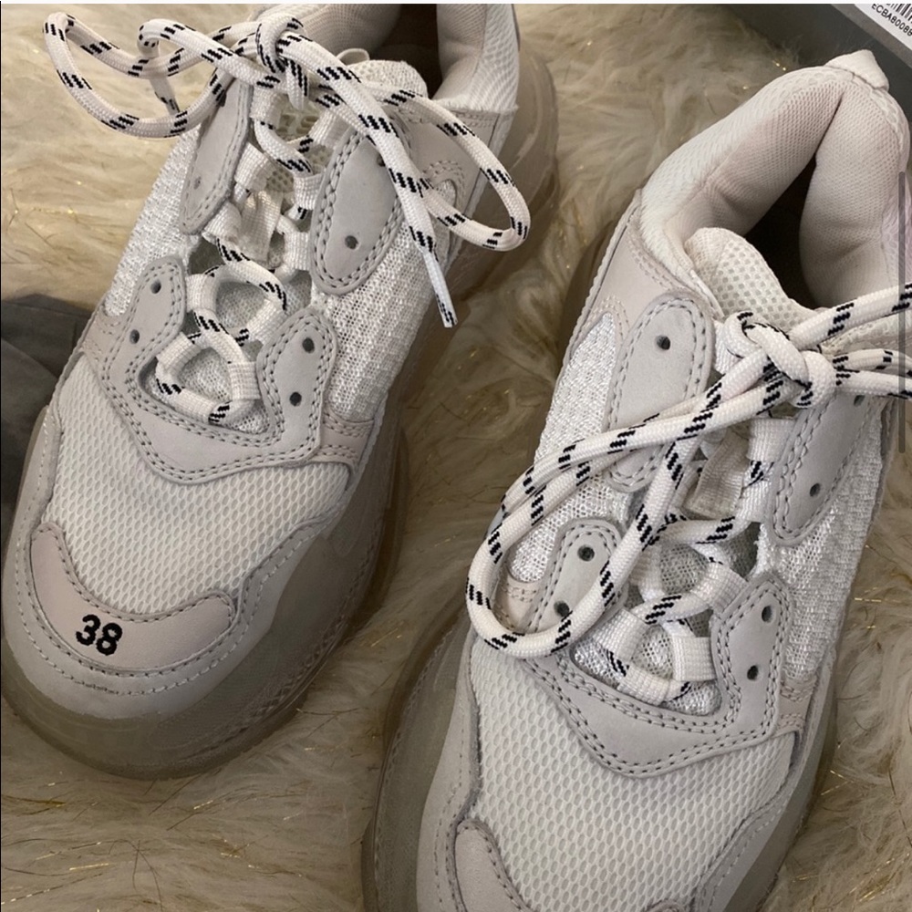 Balenciaga triple s gray clear sole size 8